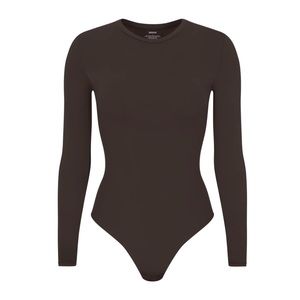SKIMS- Fit Everybody Long Sleeve Crew Neck Bodysuit (S/M)